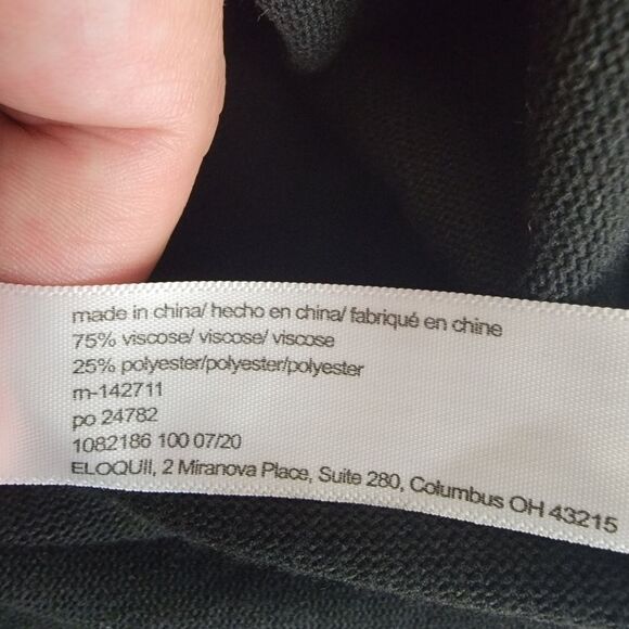 Eloquii black pleated sleeve sweater 26/28 - Picture 6 of 7